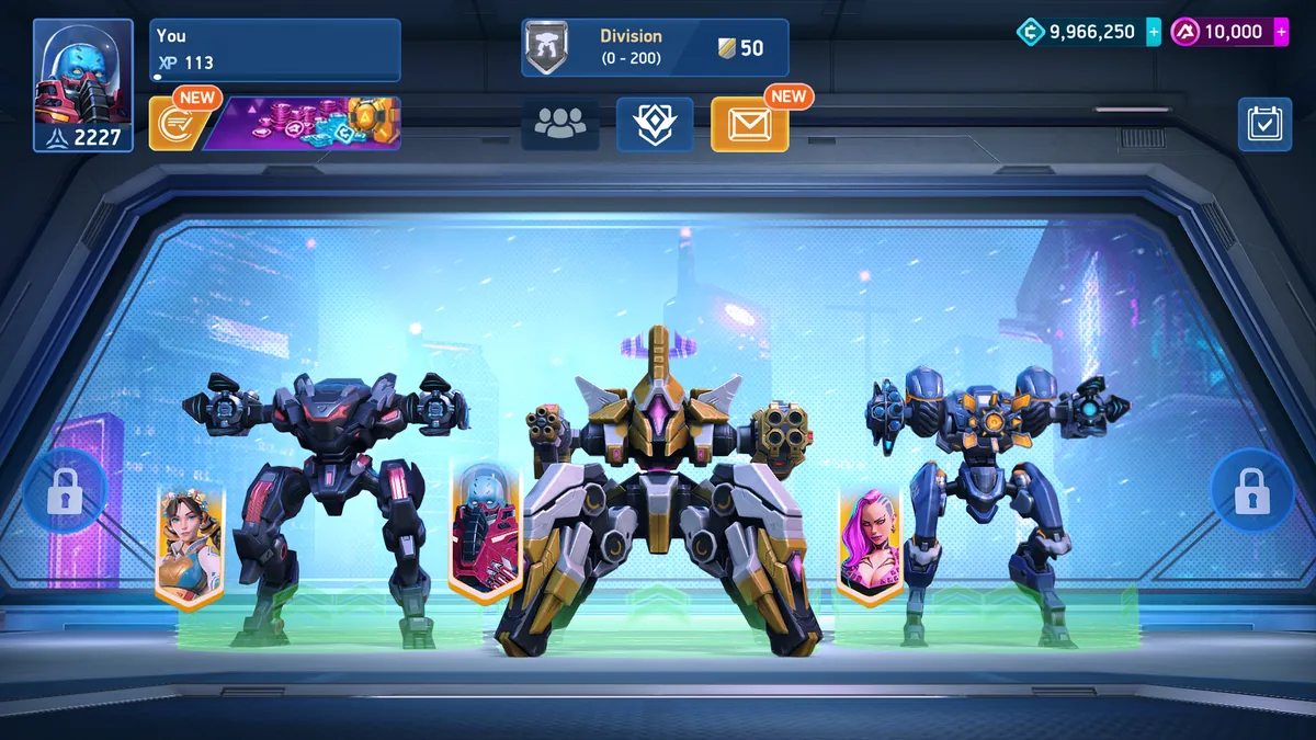 Mech Arena: Hangar mit drei Mechs und Piloten, oben rechts 9.966.250 Credits und 10.000 A-Münzen